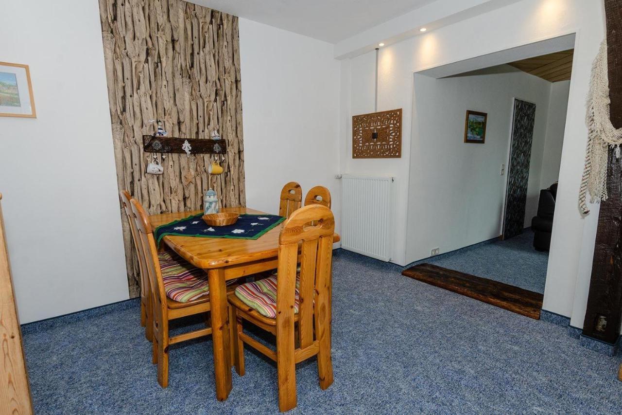 Ferienwohnung-Auf-Ruegen-Fuer-3-Erwachsene-Und-1-Kind-In-Schaprode-Zi6 Exterior foto